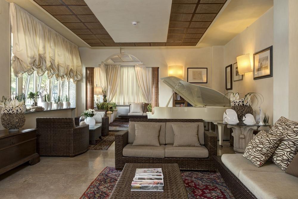 Park Hotel Brasilia ลิโดดิเยโซโล ภายนอก รูปภาพ