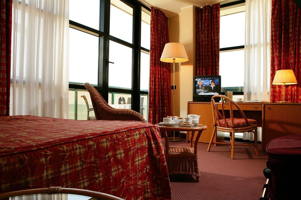 Park Hotel Brasilia ลิโดดิเยโซโล ภายนอก รูปภาพ