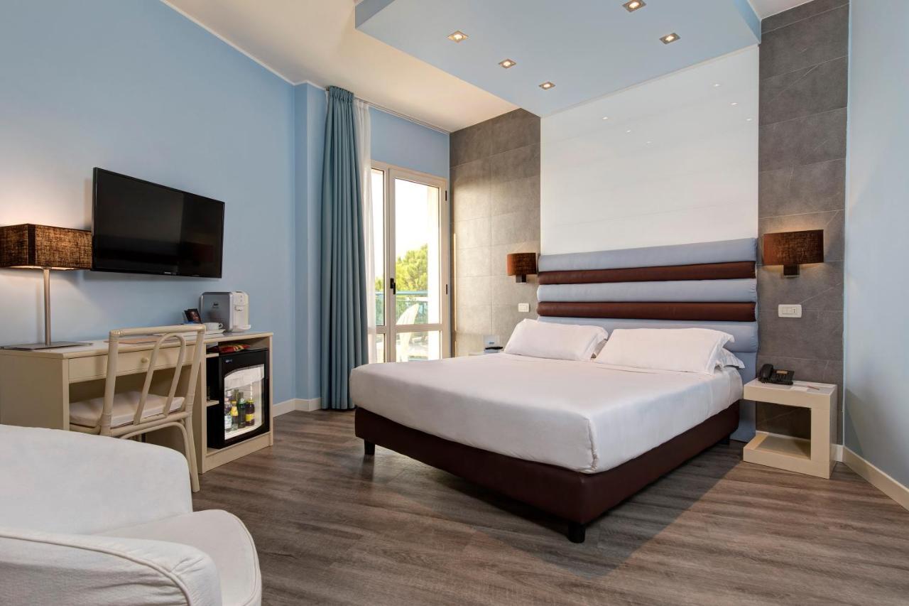 Park Hotel Brasilia ลิโดดิเยโซโล ภายนอก รูปภาพ