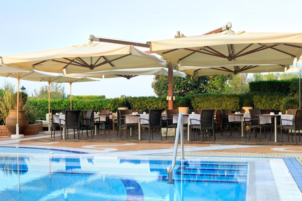 Park Hotel Brasilia ลิโดดิเยโซโล ภายนอก รูปภาพ